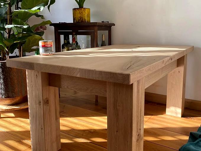 Op maat gemaakte eikenhouten salontafel